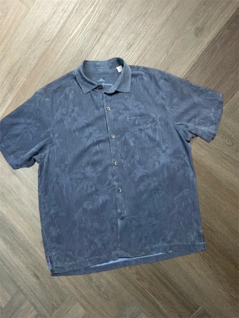 Tommy Bahama Silk Palm Tree Print Button Up Camp Shirt Mens‎ Large Blue Classy